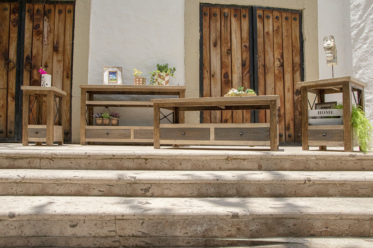 Andaluz - Sofa Table - Brown / Light Brown Antiqued